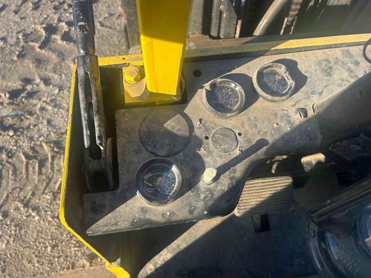 cascade-82f4968-forklift-image-19