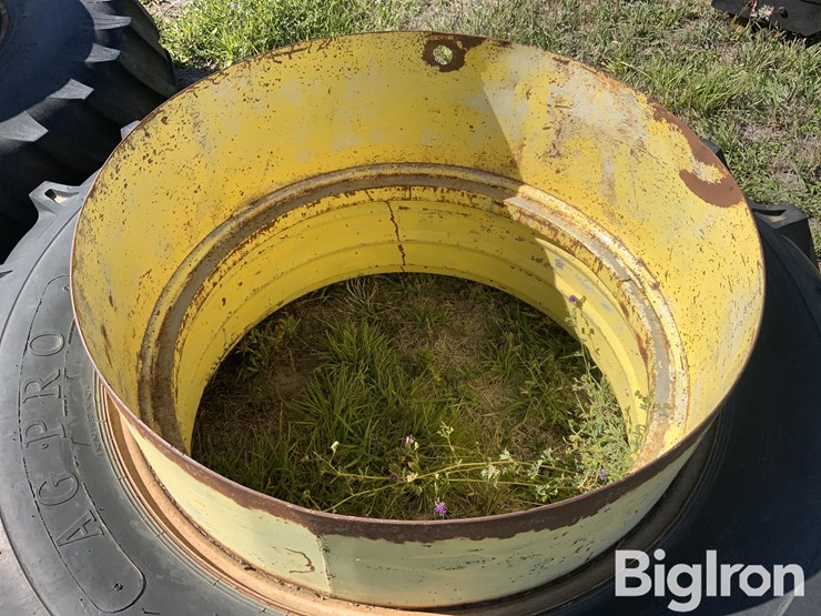 18.4-38-tires-on-dual-rims-image-11