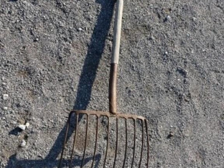 vintage-silage-fork-image-1