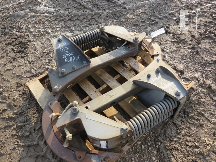 john-deere-2700-image-3