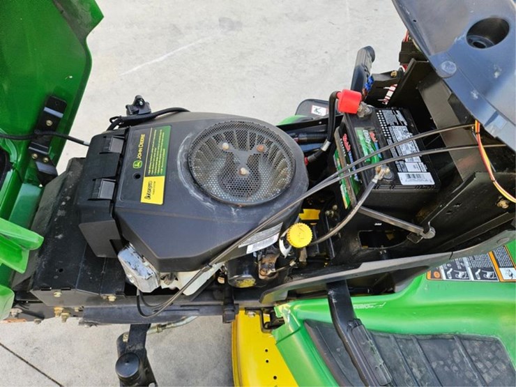 john-deere-x300-image-9