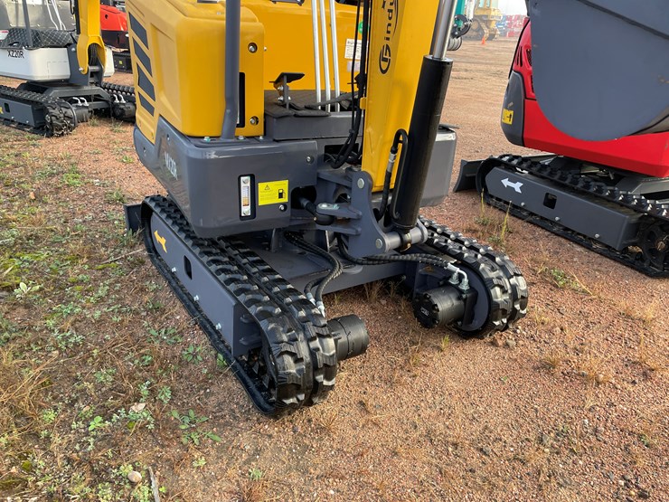 #1793-•-agt-mx20r-mini-excavator-image-5