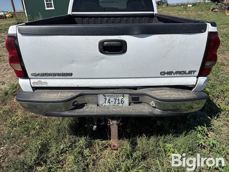 2007-chevrolet-silverado-2500-image-19