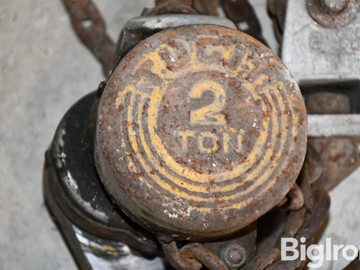2-ton-chain-hoist-and-6000-lbs.-cable-hoist-image-12