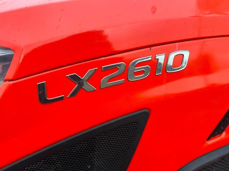 kubota-lc2610-hsd-tractor-image-9