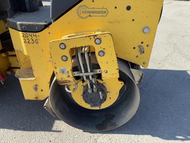 2017-bomag-bw120-image-5