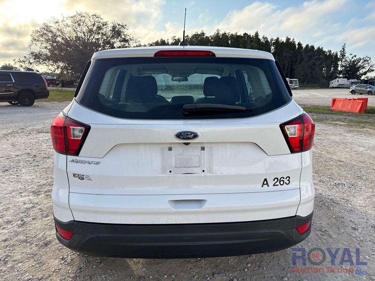 2019-ford-escape-image-28