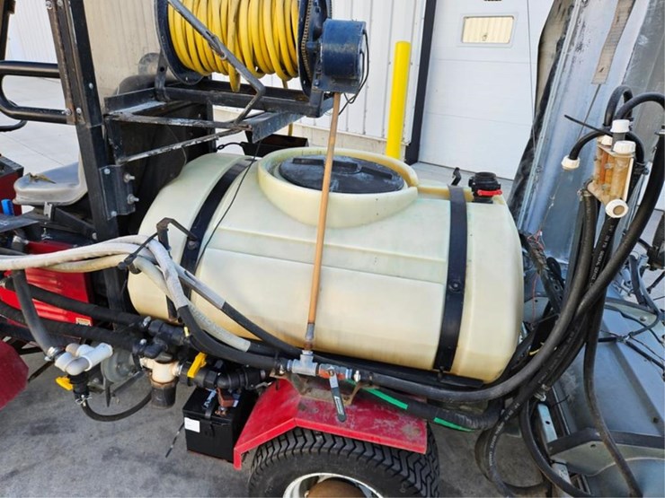 #2525-•-toro-1100-sprayer-image-15