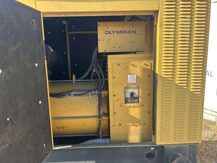 1995-generac-94a04738-s-125-kw-towable-t/a-diesel-generator-image-14