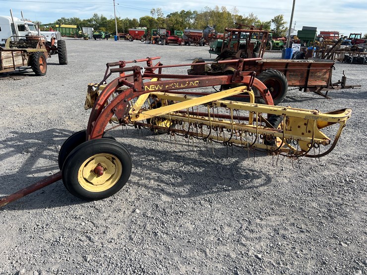 new-holland-258-image-3