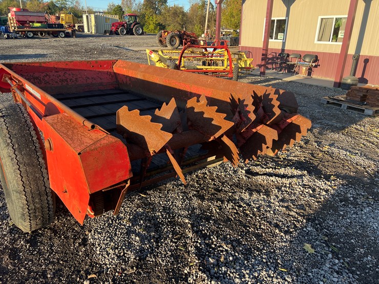 massey-ferguson-110-image-5