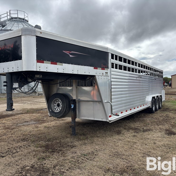 2019 TravAlum Tri/A Aluminum Gooseneck Livestock Trailer