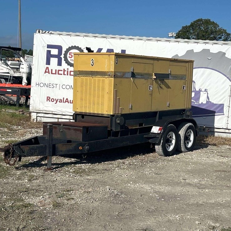 1995 Generac 94A04738-S 125 KW Towable T/A Diesel Generator