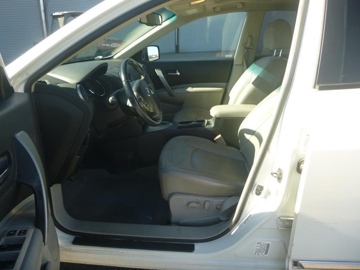 2011-nissan-rogue-image-7