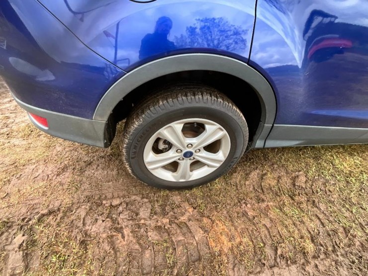 2015-ford-escape-se-image-9