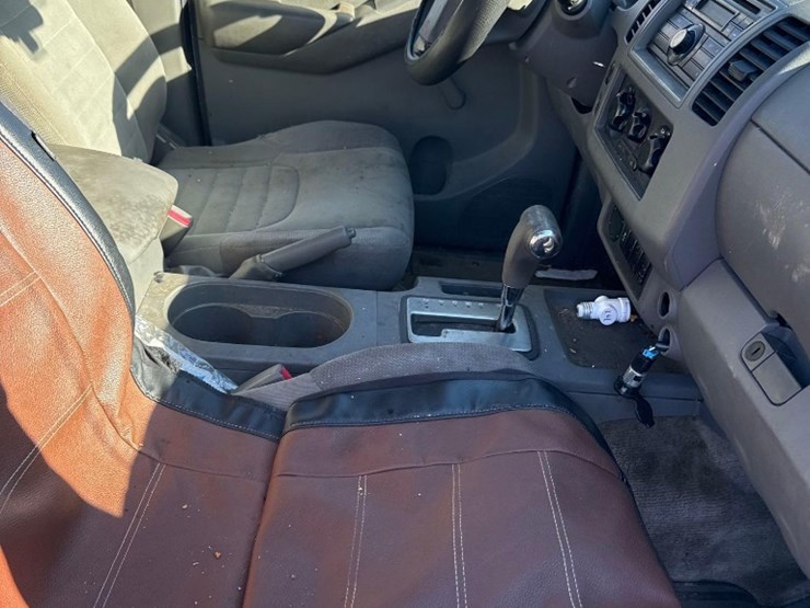 2013-nissan-frontier-image-5