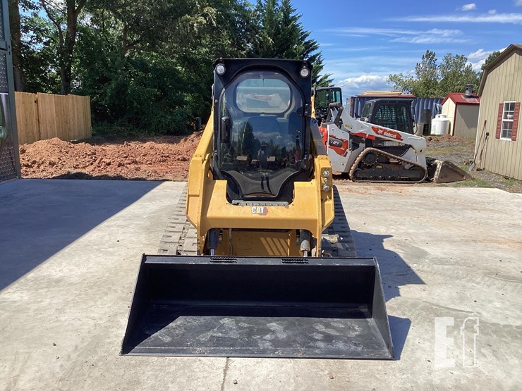 2020-caterpillar-259d3-image-7