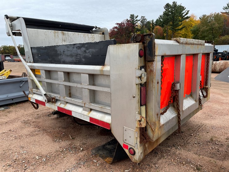 #3341-•-aluminum-box-take-off-image-3