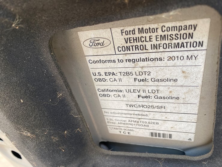 2010-ford-edge-image-41