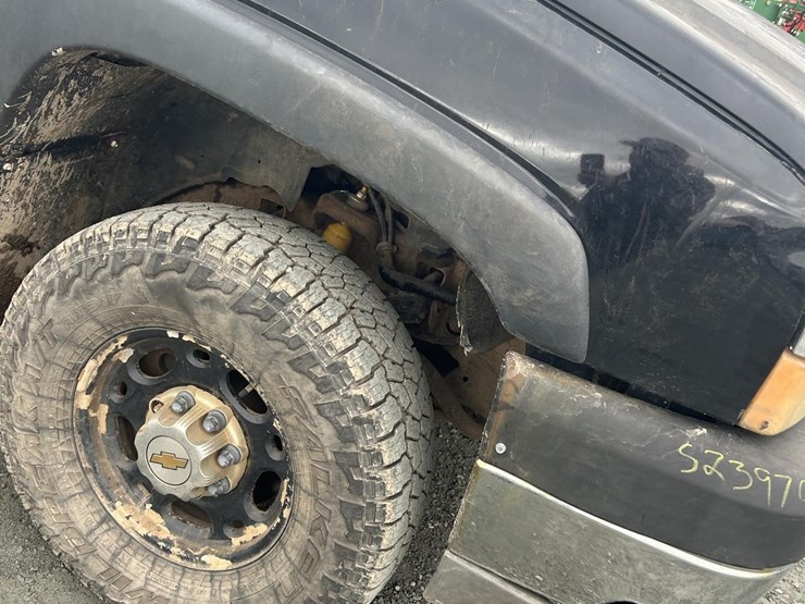 2003-chevrolet-silverado-2500-image-4