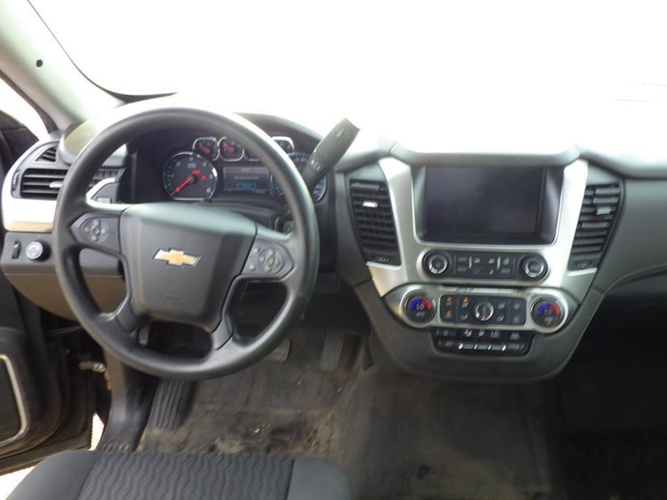 2020-chevrolet-tahoe-image-9