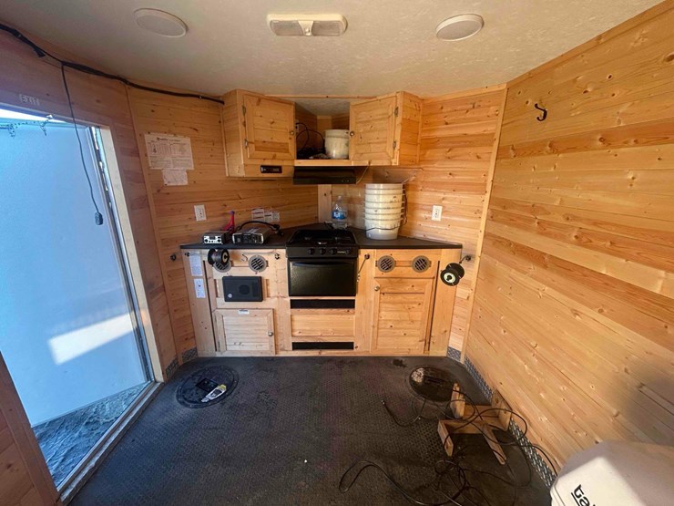 ice-castle-fish-house-image-29