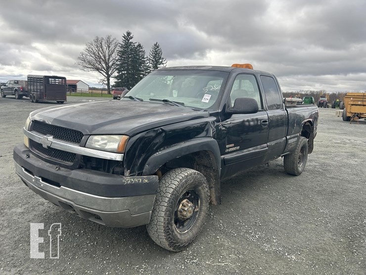 2003-chevrolet-silverado-2500-image-1