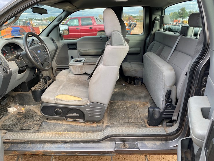 2005-ford-f150-image-43