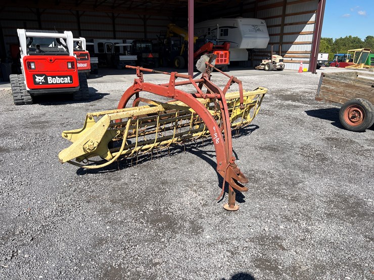 new-holland-256-image-1