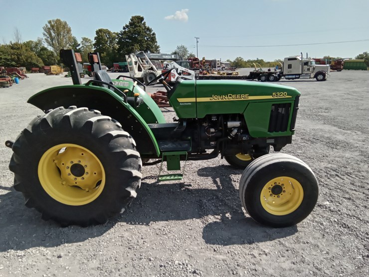 john-deere-5320-image-17