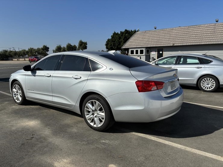 2019-chevrolet-impala-sedan-image-4
