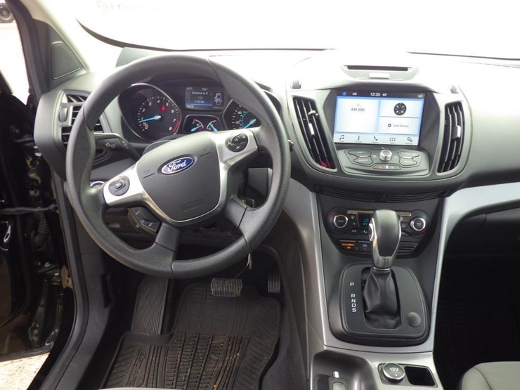 2016-ford-escape-image-9