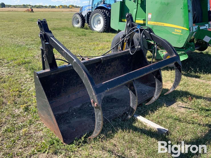 loader-bucket-&-grapple-image-3