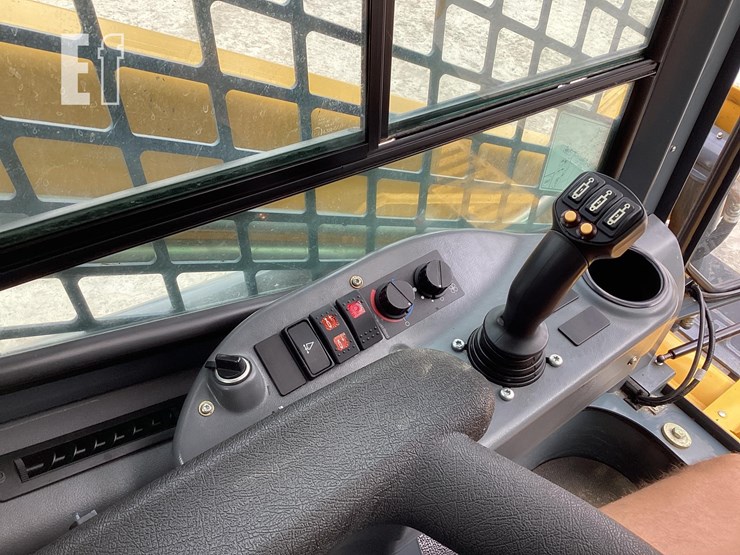 2014-gehl-rt250-image-17