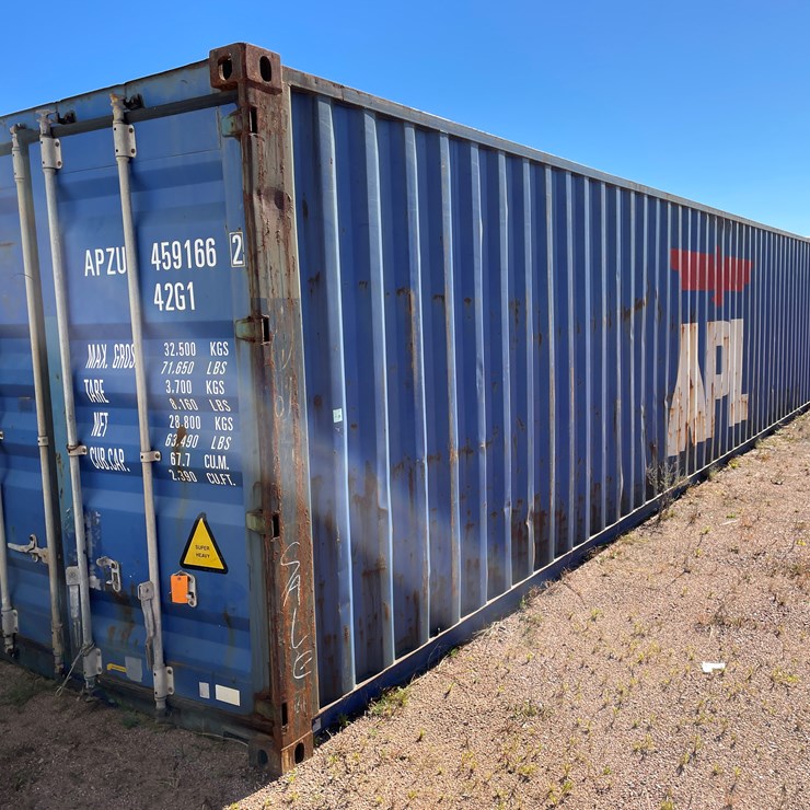 #3327 • 40' Standard Height Shipping Container