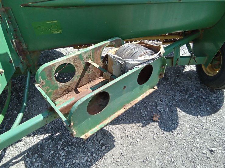 john-deere-338-image-7