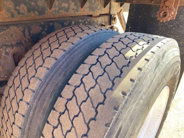 2003-international-7400-image-31