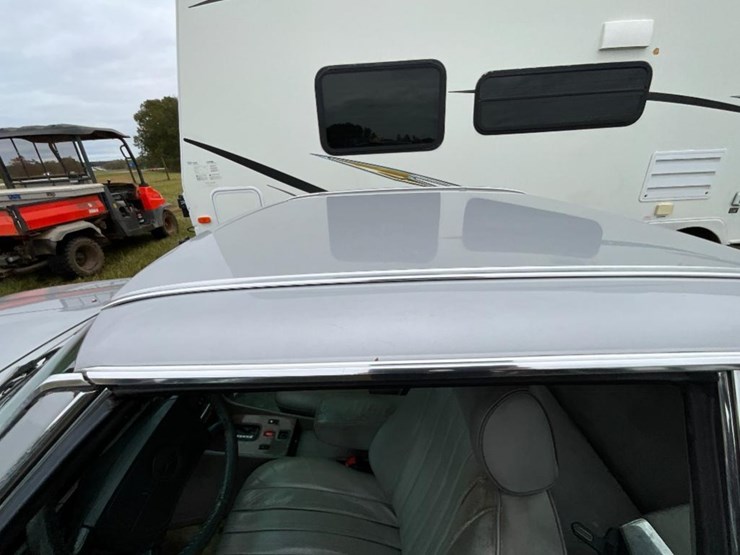 1987-mercedes-560sl-(at,-2-door,-v8,-miles-image-20