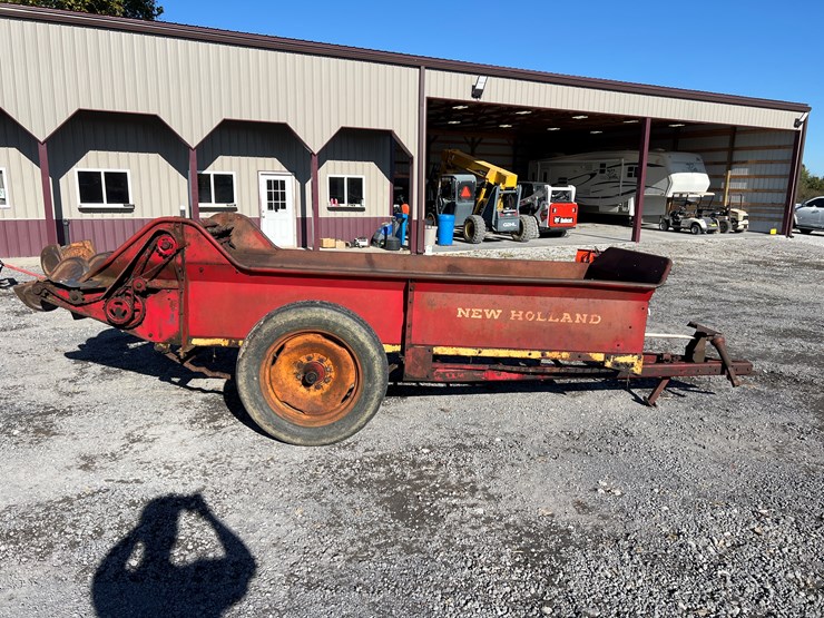 new-holland-327-image-9