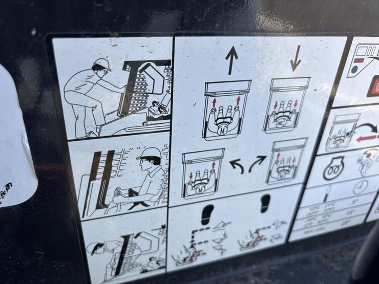 2021-bobcat-s70-image-25