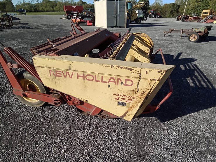 new-holland-472-image-1