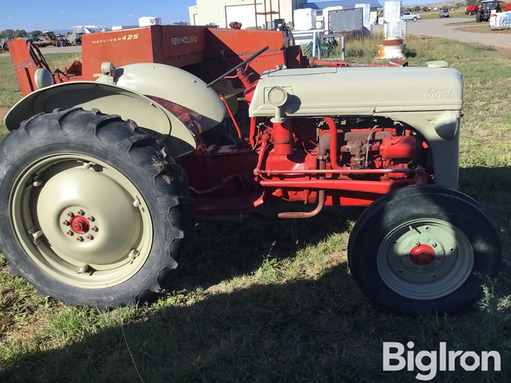 1946-ford-8n-image-8