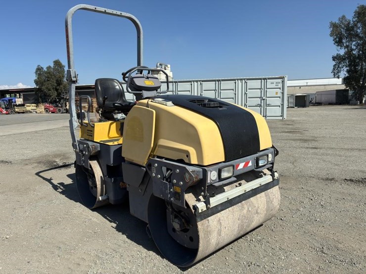 2015-dynapac-cc1200-image-2