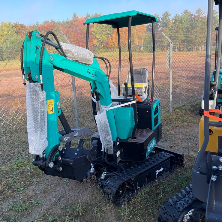 #1694 • AGT QH12R Mini Excavator