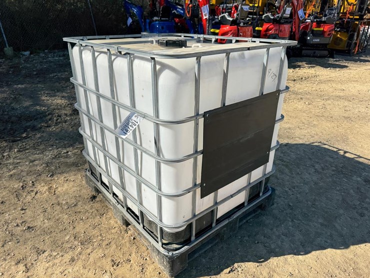 water-tank-tote-image-2