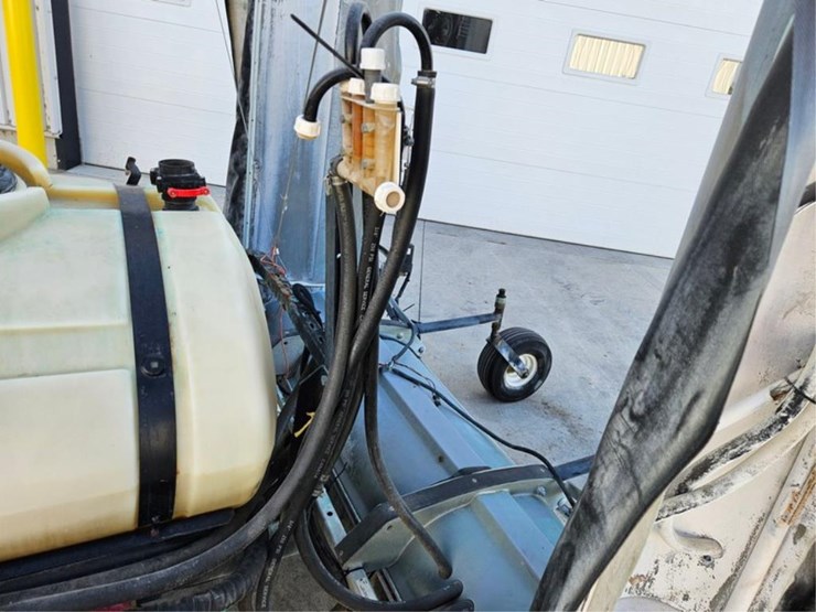 #2525-•-toro-1100-sprayer-image-18