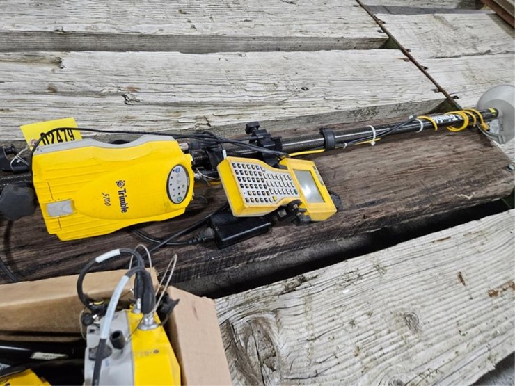 #2479-•-2002-trimble-5700-gps-reciever-image-19