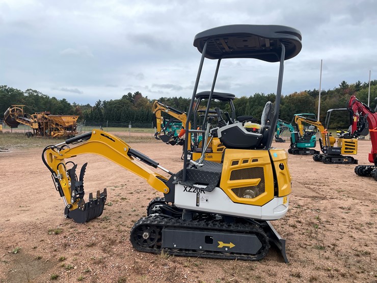 #1791-•-agt-xz20r-mini-excavator-image-8