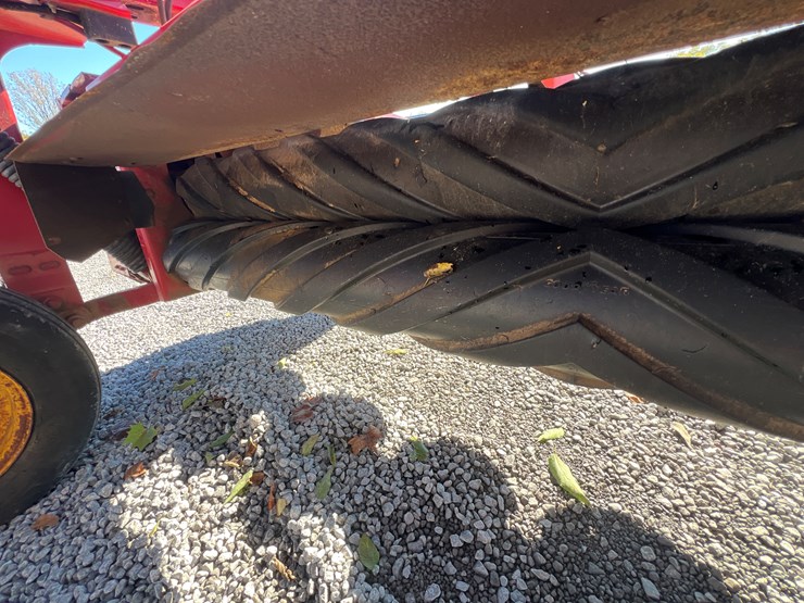 new-holland-1411-image-7