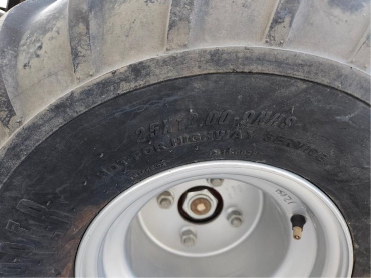 #2482-•-2012-dixie-chopper-xcaliber-3366-zero-turn-mower-image-30